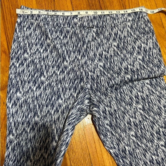 Soft Surroundings Stretch Ankle Pants Size 8 Blue And  White - Picture 4 of 7
